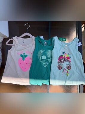 GAP Girls Sleeveless Graphic Tank Top -3 tops bundle